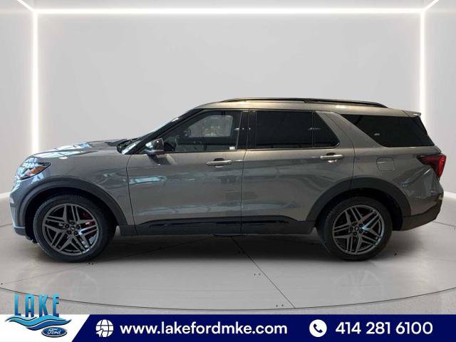 Certified 2025 Ford Explorer ST AWD/4WD image 4