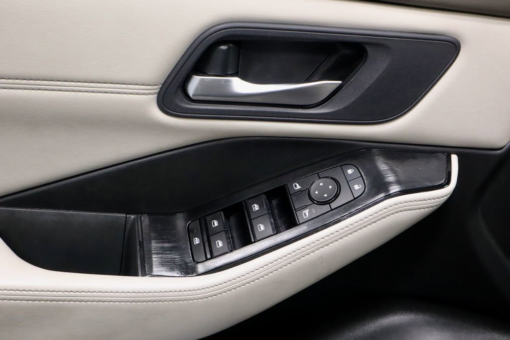 Used 2023 Nissan Rogue SV w/ SV Premium B Package AWD/4WD image 23