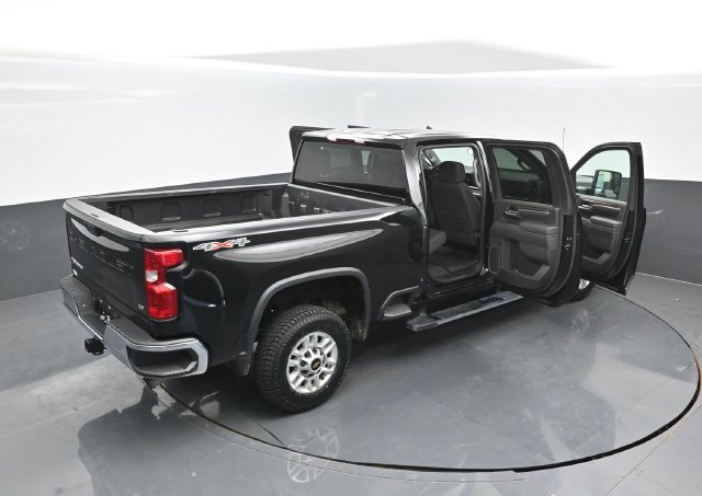 Used 2025 Chevrolet Silverado 2500 LT w/ Convenience Package AWD/4WD image 26