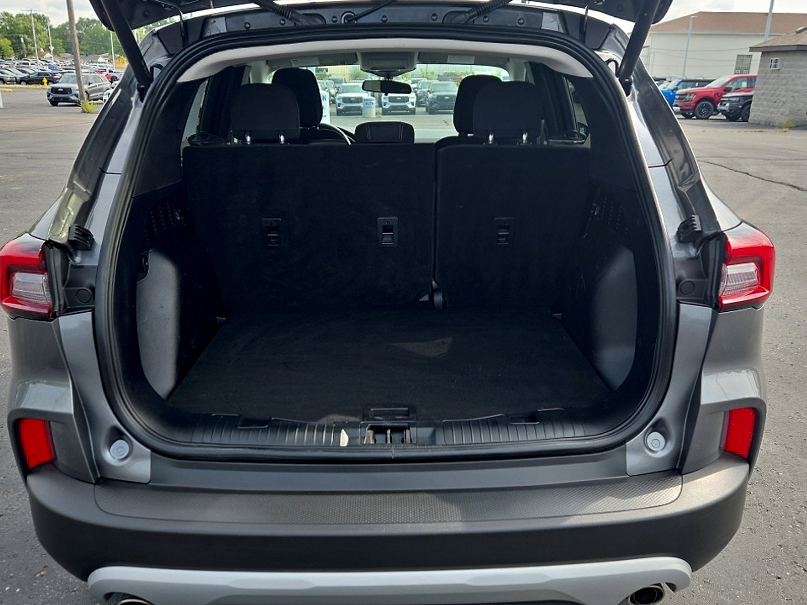 Certified 2024 Ford Escape Active AWD/4WD image 23