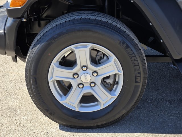 Used 2021 Jeep Wrangler Unlimited Sport AWD/4WD image 10