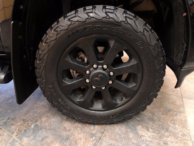 Used 2020 RAM 2500 Laramie w/ Night Edition AWD/4WD image 9