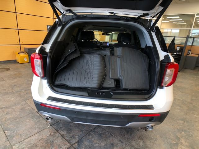 Certified 2022 Ford Explorer Limited w/ Equipment Group 301A AWD/4WD image 23