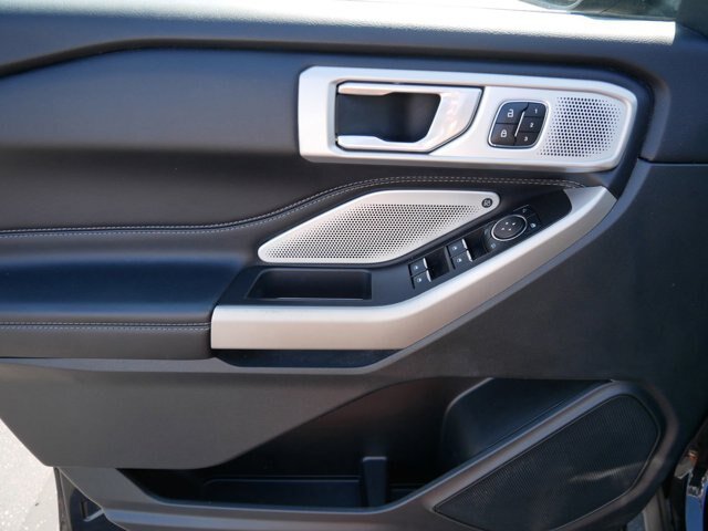 Certified 2023 Ford Explorer Limited w/ Limited Technology Package AWD/4WD image 10