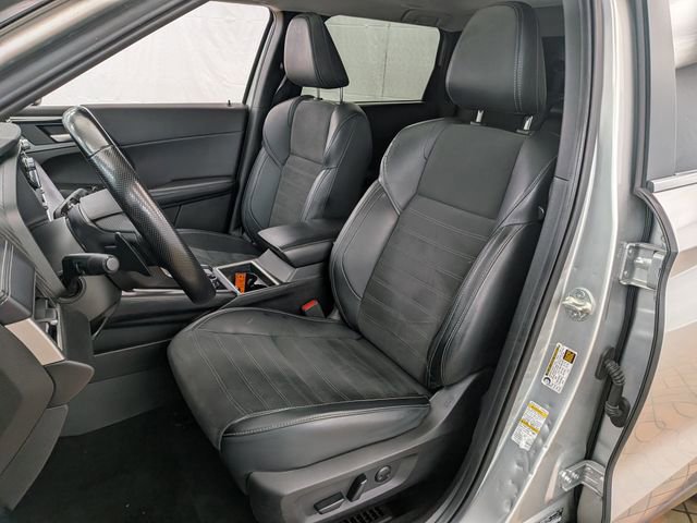 Used 2024 Mitsubishi Outlander SE image 11