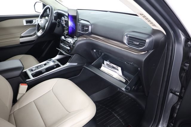 Certified 2022 Ford Explorer Limited AWD/4WD image 76