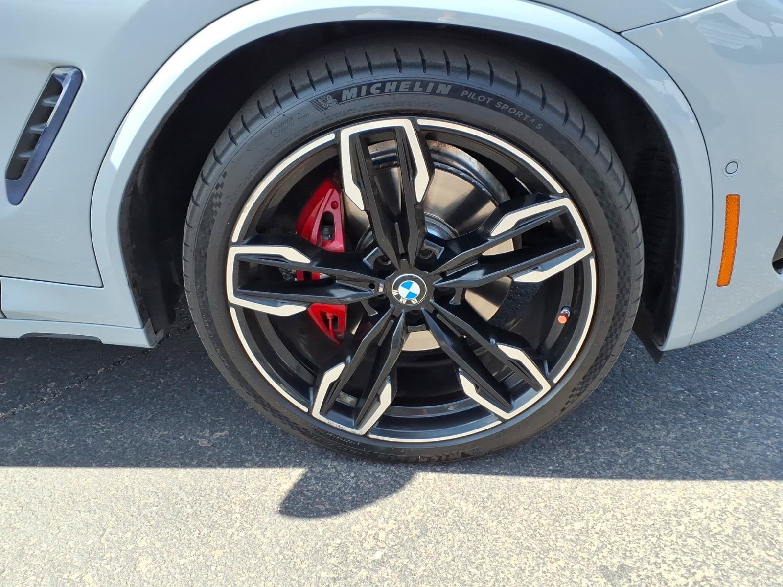 Used 2022 BMW X4 M40i AWD/4WD image 9
