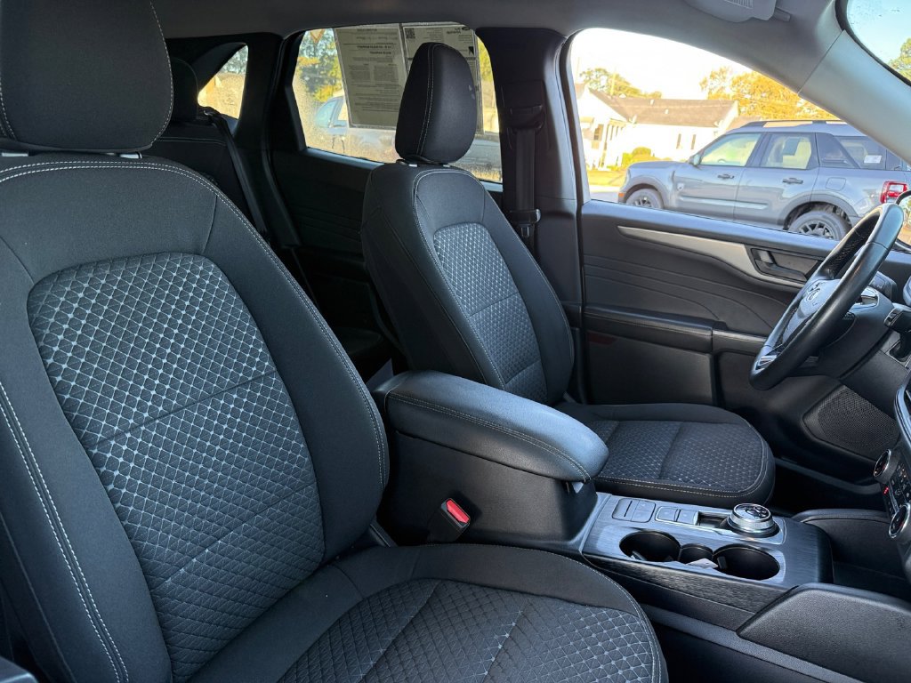 Certified 2023 Ford Escape Active AWD/4WD image 21