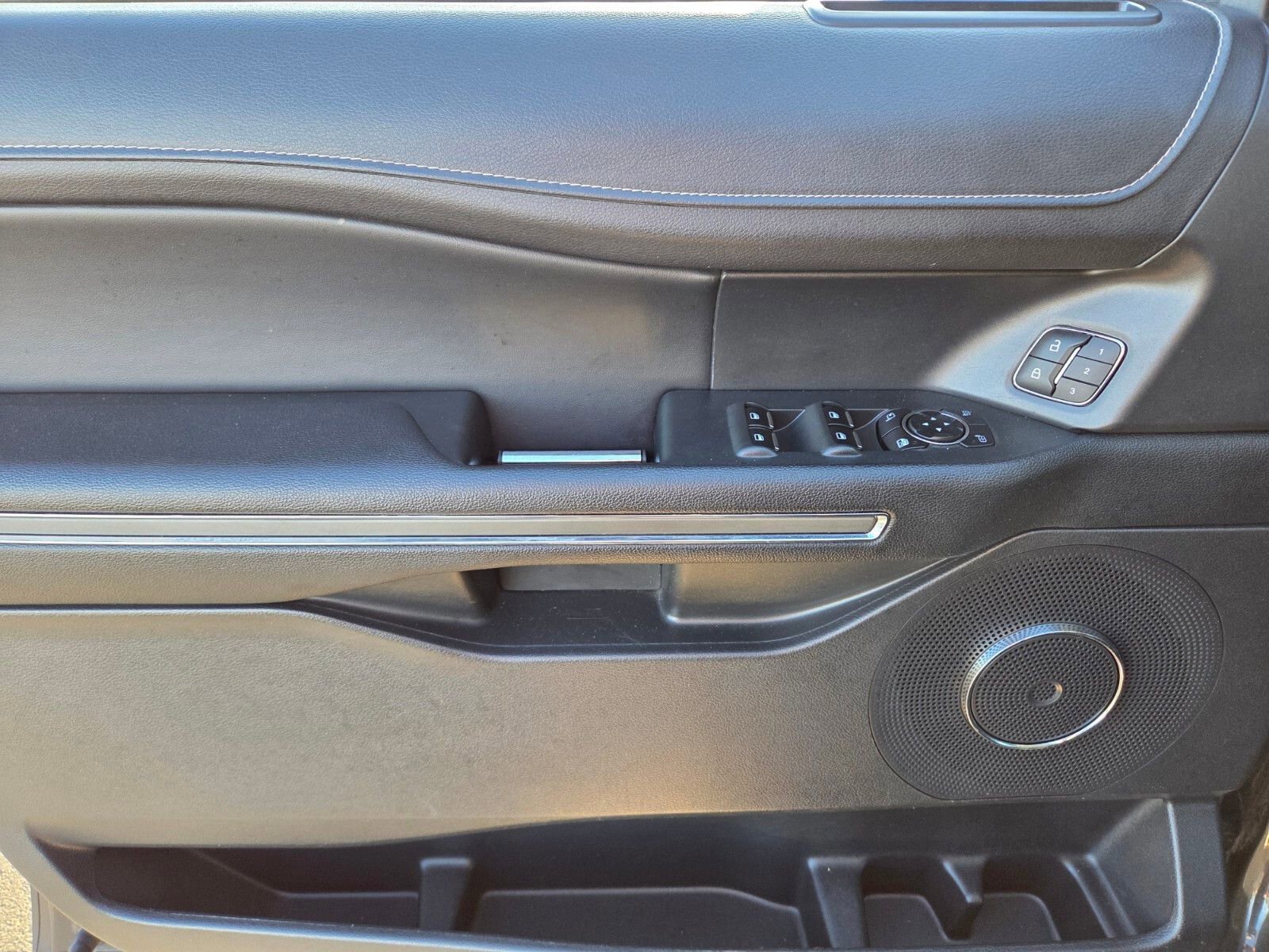 Certified 2024 Ford Expedition Max XLT image 18