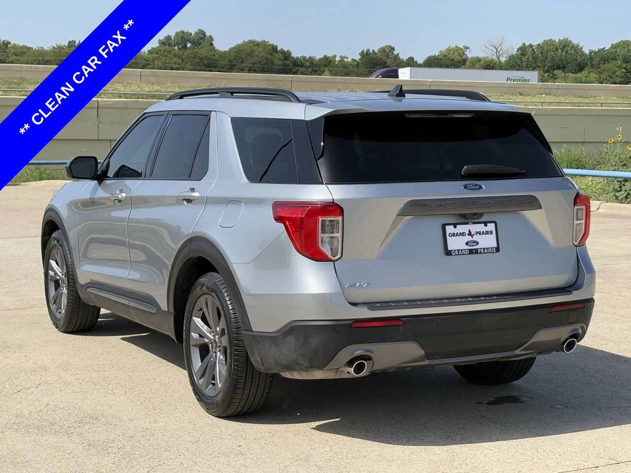 Certified 2023 Ford Explorer XLT w/ Equipment Group 202A RWD image 6