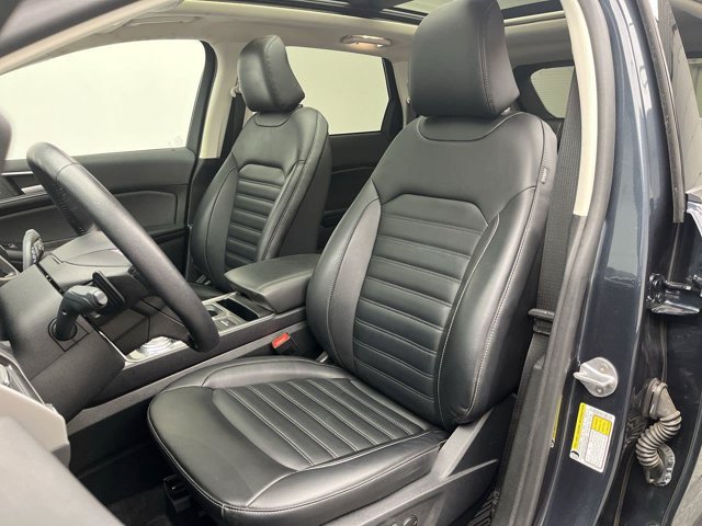 Certified 2024 Ford Edge SEL w/ Convenience Package AWD/4WD image 10
