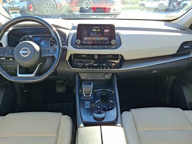 Used 2023 Nissan Rogue SV w/ SV Premium Package image 16