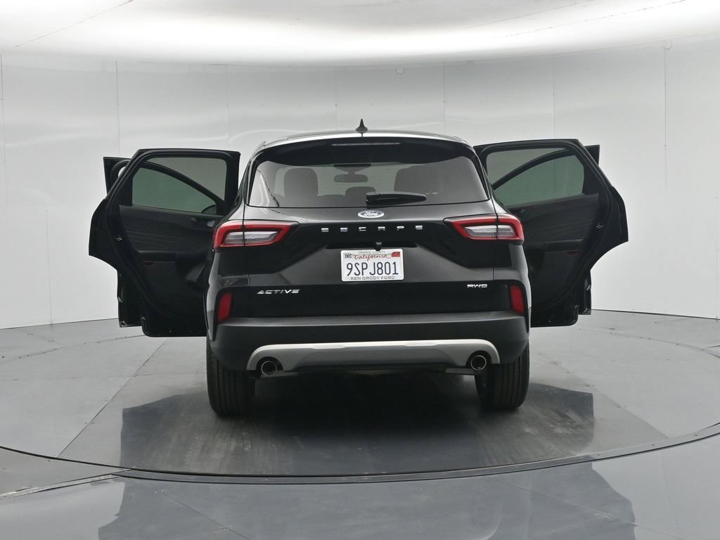 Certified 2023 Ford Escape Active AWD/4WD image 34