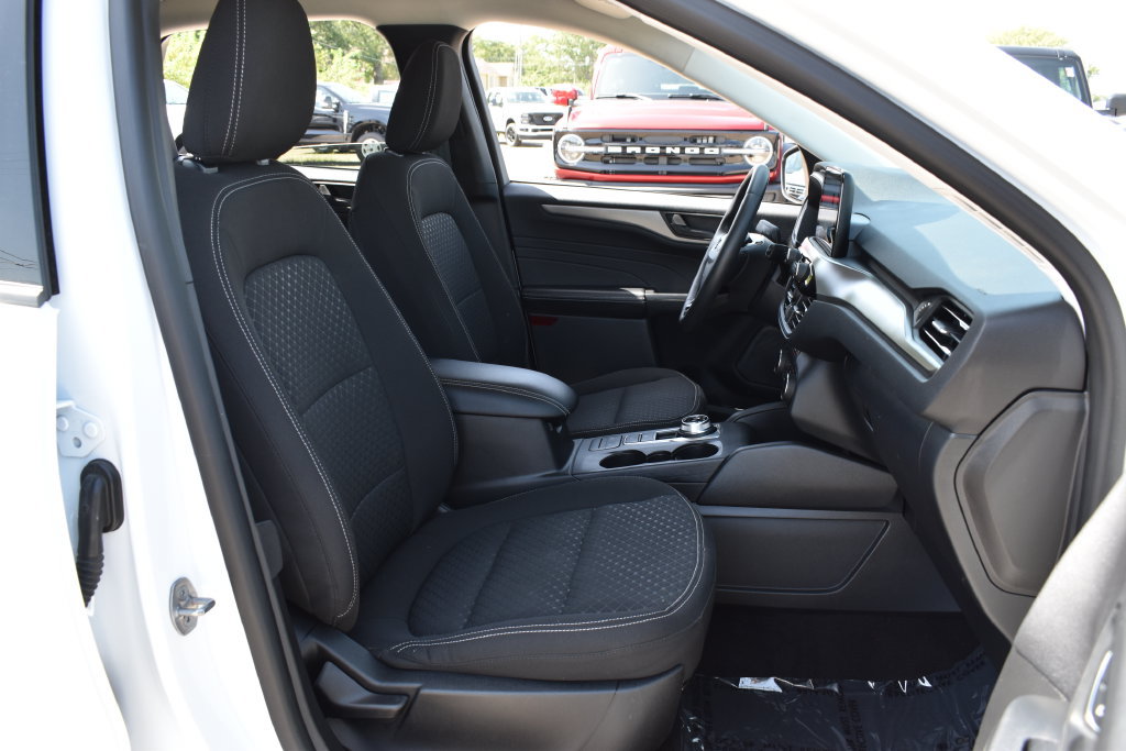 Certified 2023 Ford Escape Active AWD/4WD image 32
