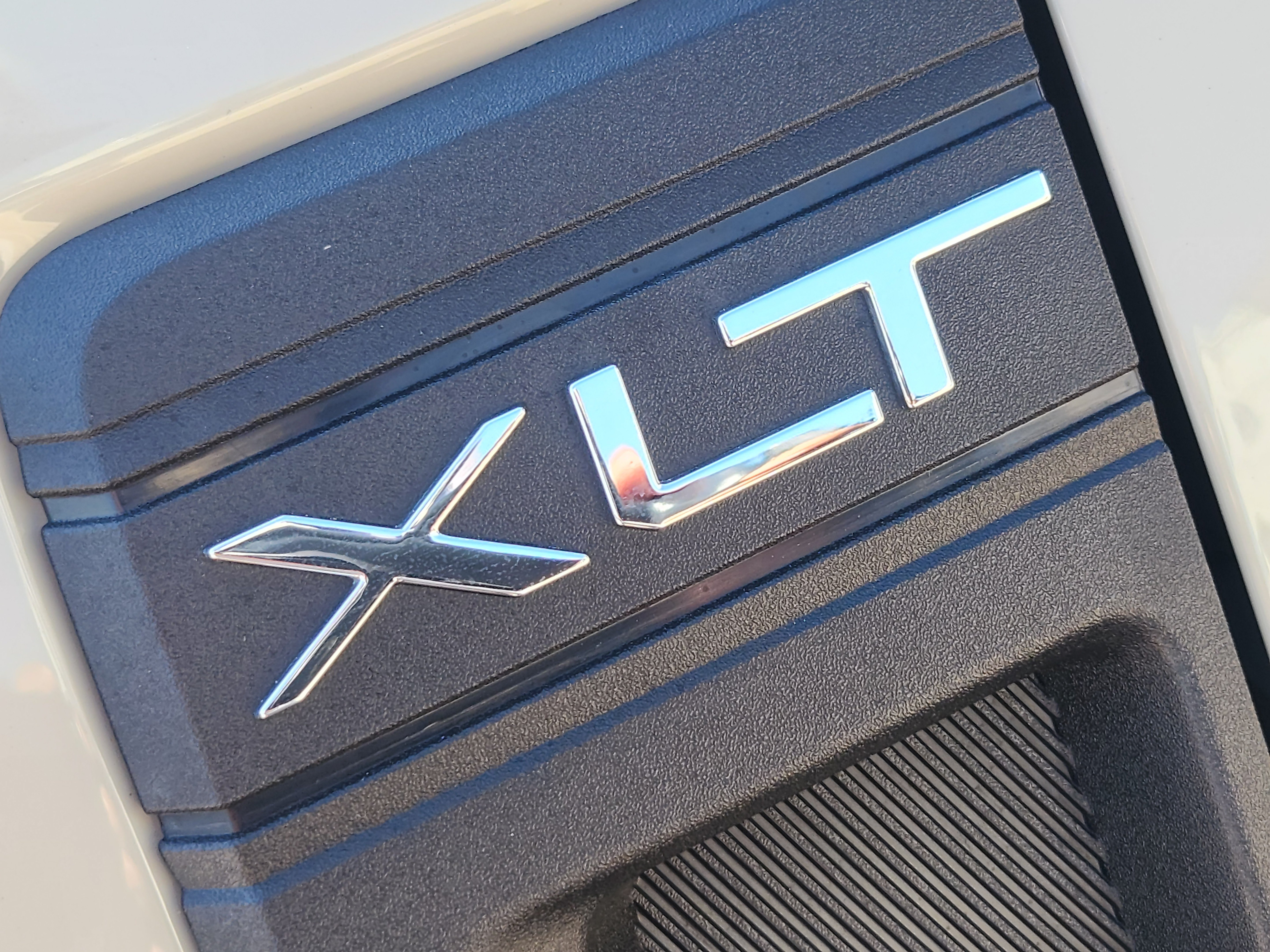 Certified 2025 Ford Maverick XLT FWD image 8