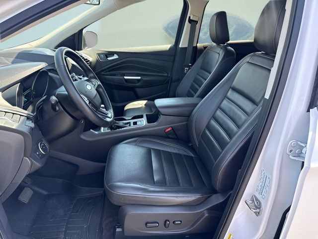 Certified 2019 Ford Escape Titanium AWD/4WD image 19
