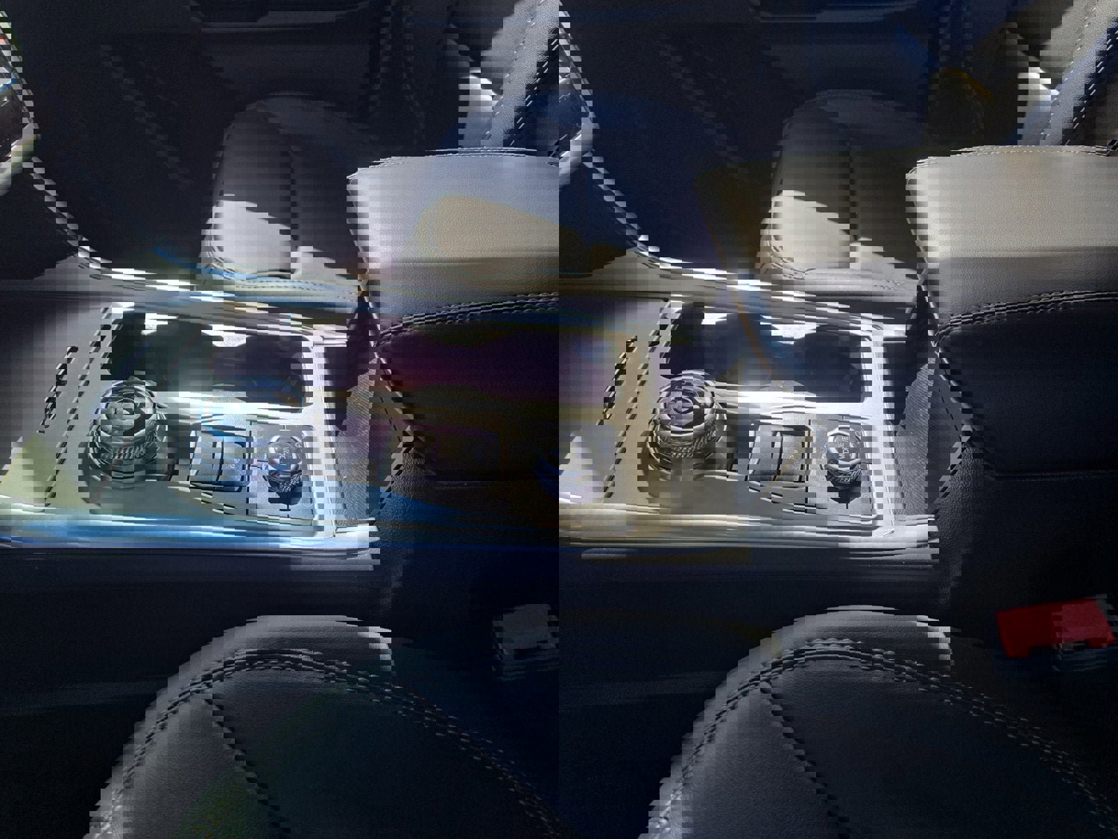 Certified 2023 Ford Explorer XLT w/ Equipment Group 202A image 22