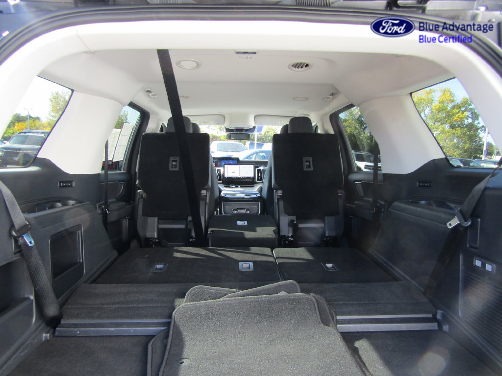 Certified 2025 Ford Expedition Active AWD/4WD image 19