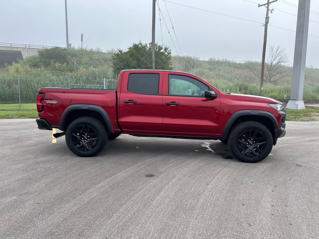 Used 2023 Chevrolet Colorado Trail Boss w/ Technology Package AWD/4WD image 6