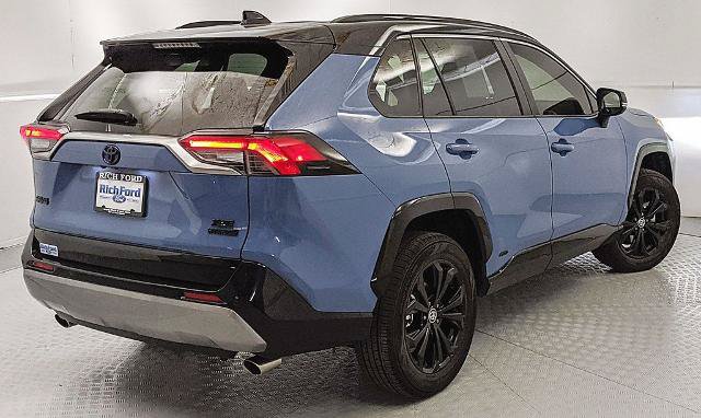 Used 2022 Toyota RAV4 XSE AWD/4WD image 3