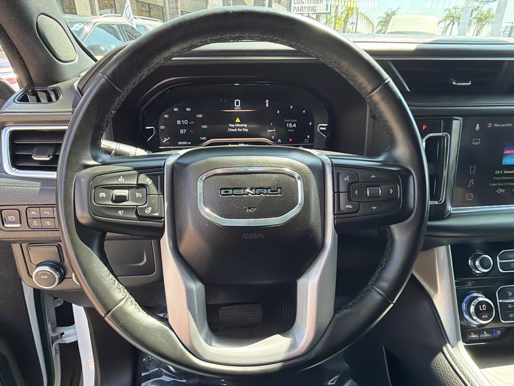 Used 2023 GMC Yukon Denali RWD image 27