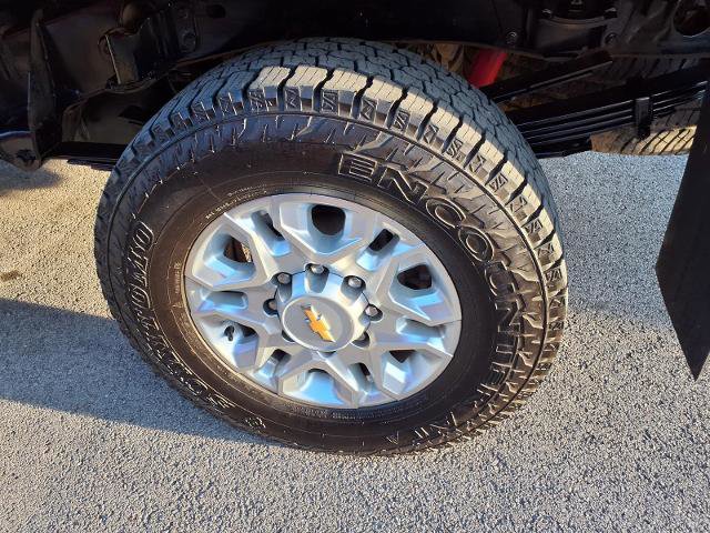 Used 2024 Chevrolet Silverado 3500 LT w/ Safety Package image 27