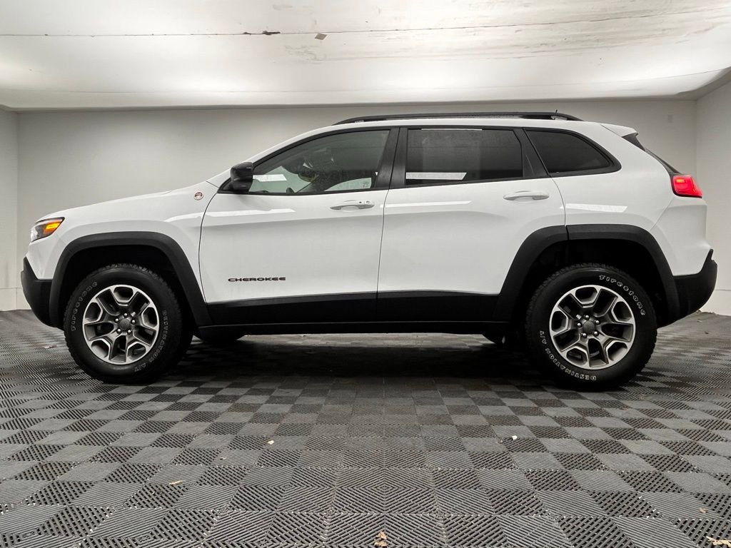 Used 2022 Jeep Cherokee Trailhawk w/ Premium Leather Package image 6