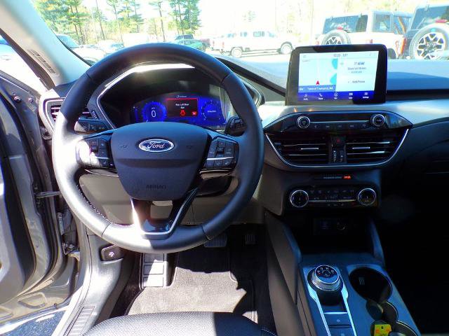 Certified 2022 Ford Escape Titanium w/ Class II Trailer Tow Package AWD/4WD image 18