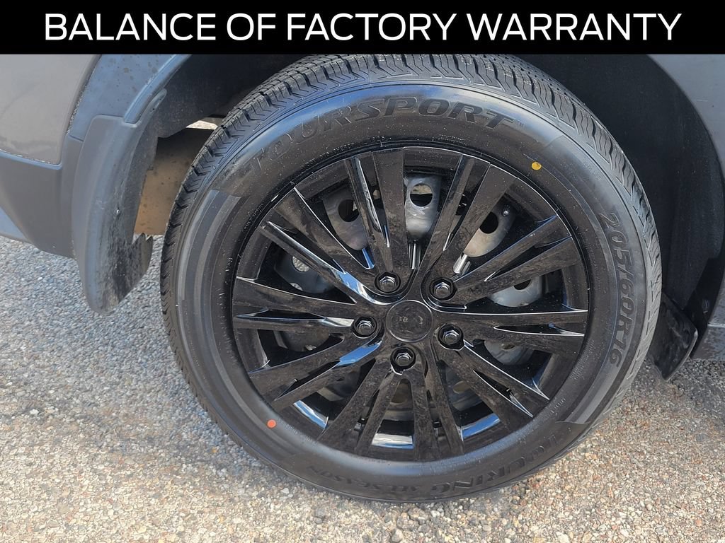 Used 2022 Nissan Kicks S FWD image 5