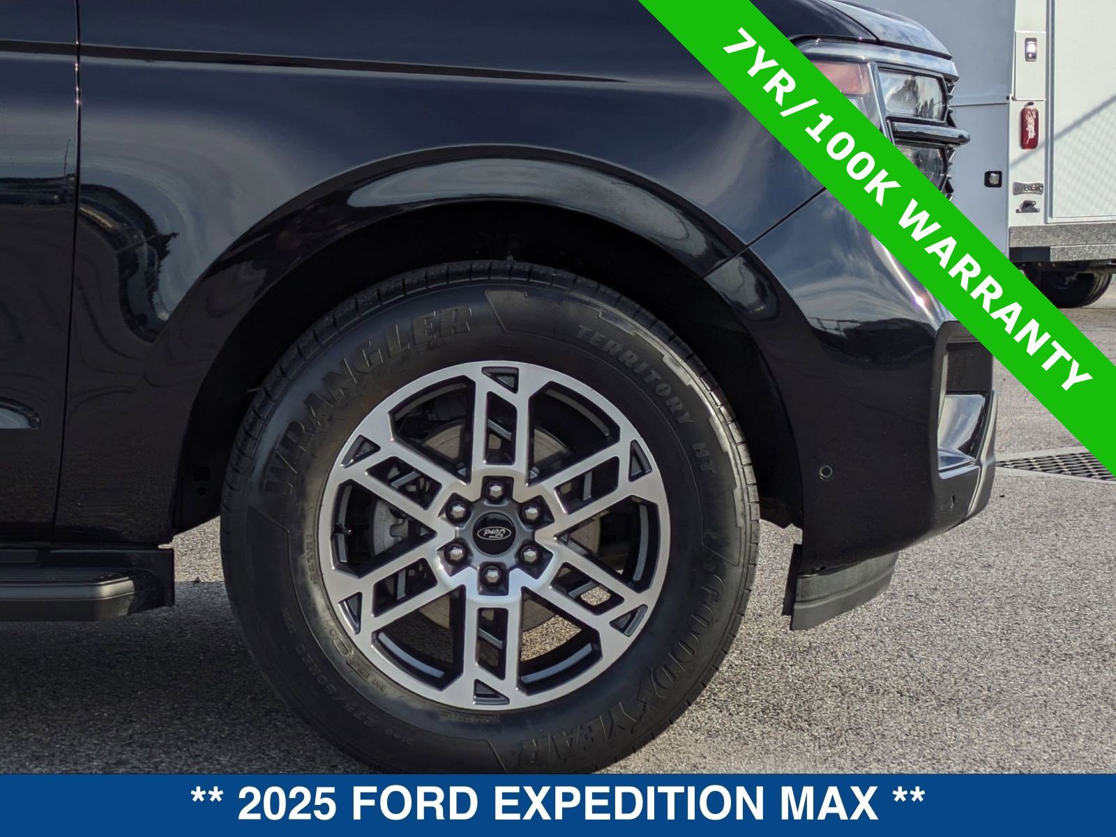 Certified 2025 Ford Expedition Max Active image 11