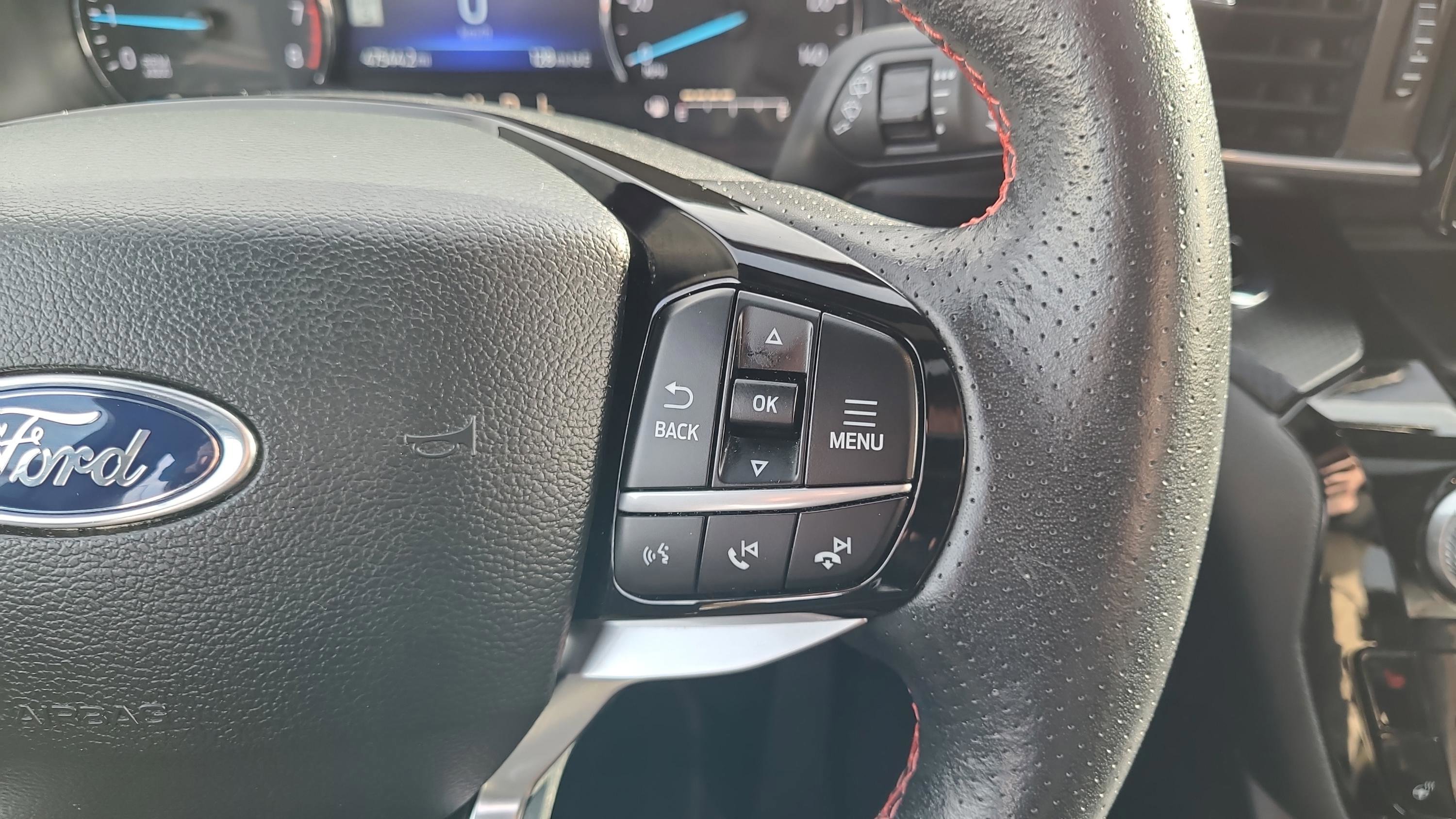 Certified 2023 Ford Explorer ST-Line w/ Class IV Trailer Tow Package image 11