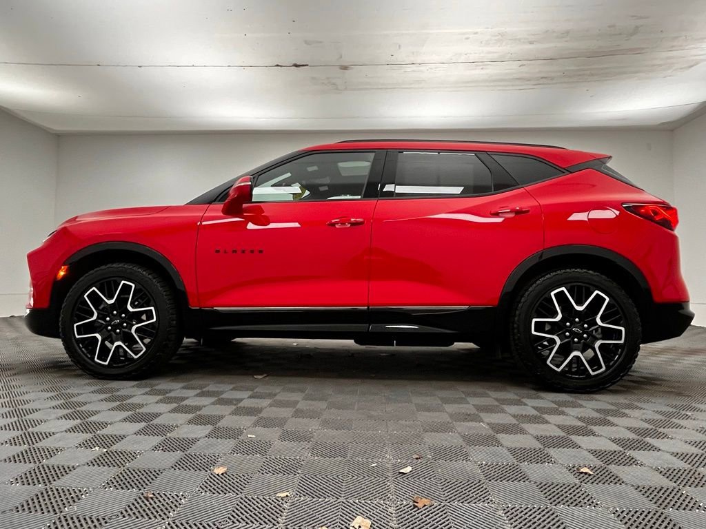 Used 2024 Chevrolet Blazer RS w/ Enhanced Convenience Package image 16