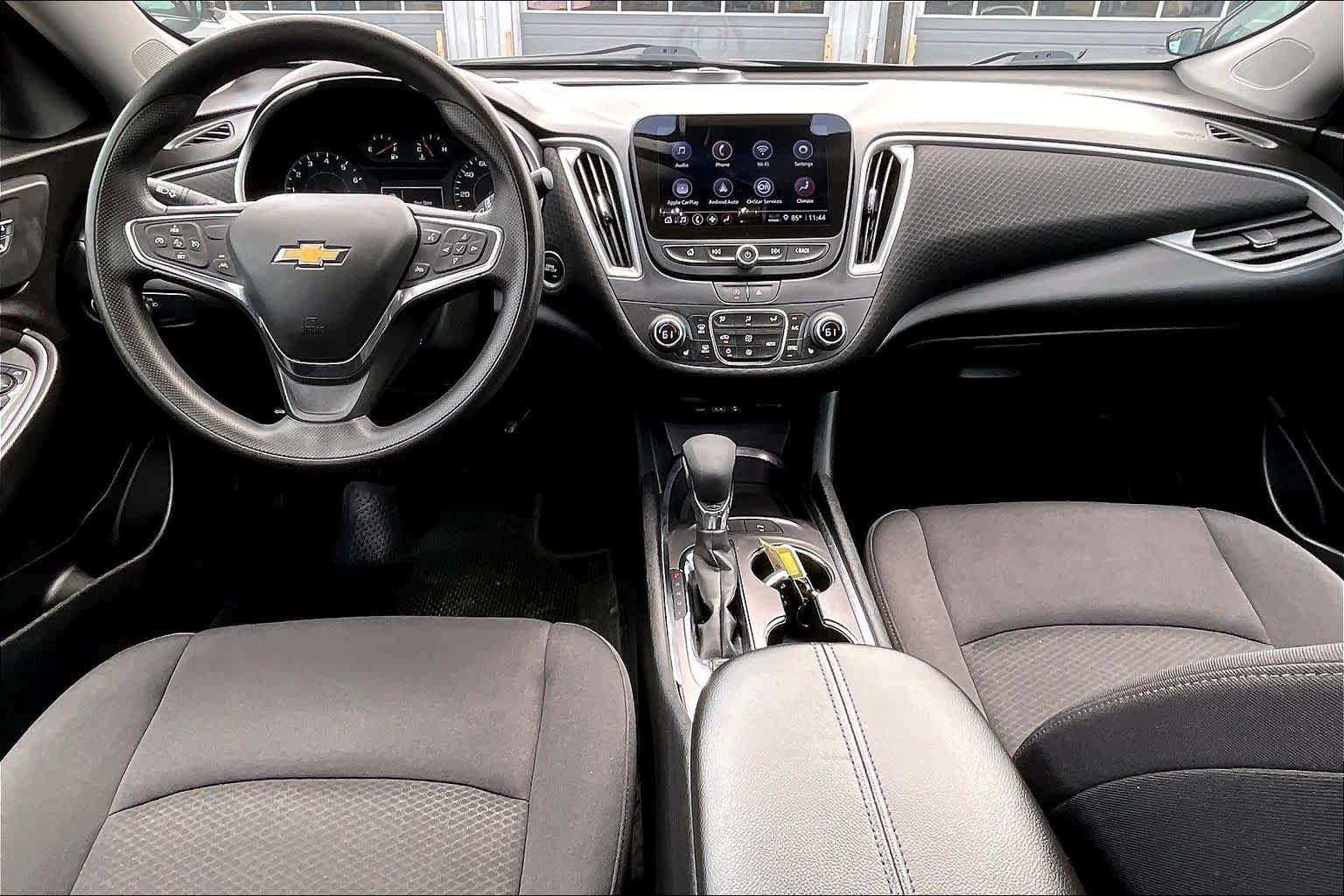 Used 2024 Chevrolet Malibu LT FWD image 16