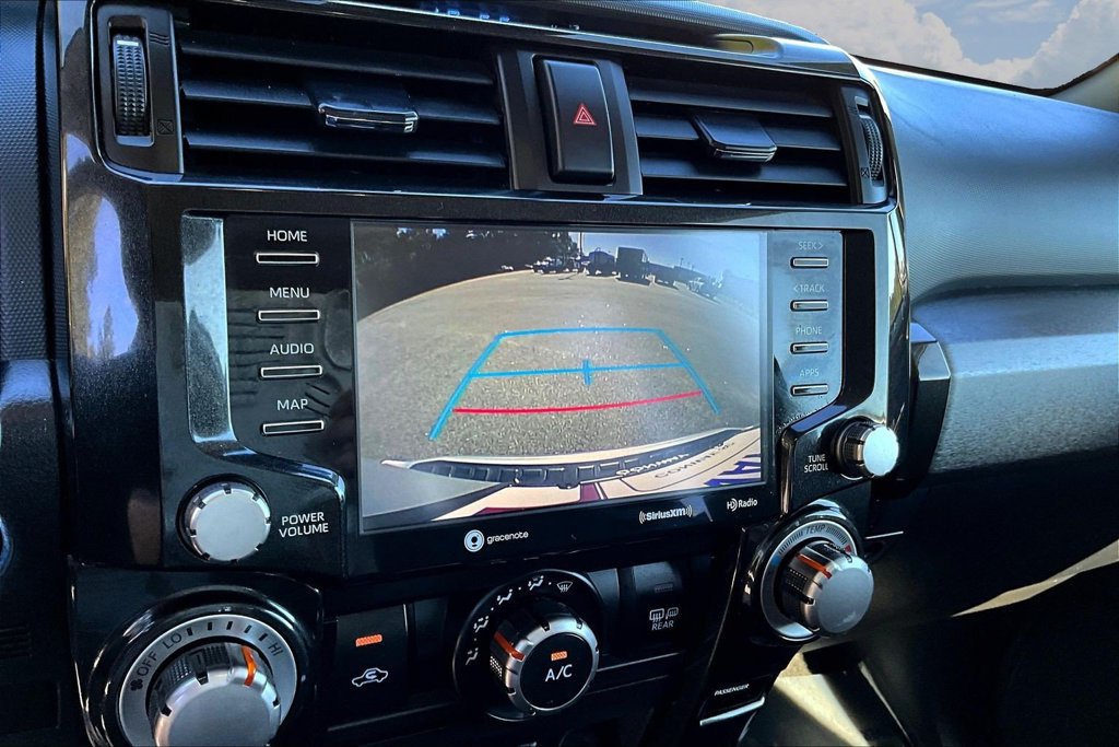 Used 2021 Toyota 4Runner TRD Off-Road AWD/4WD image 16