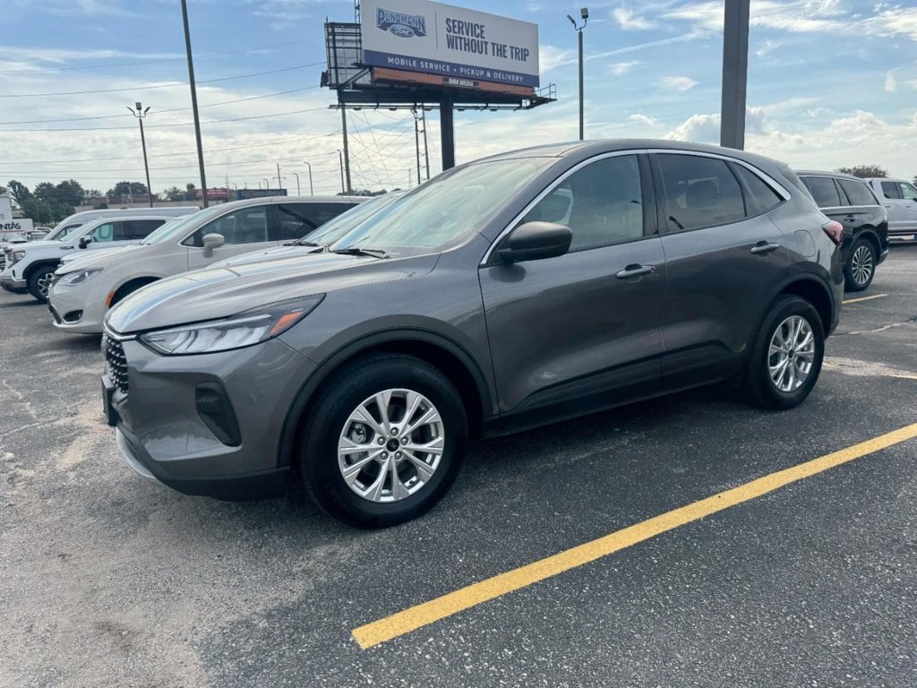 Certified 2023 Ford Escape Active AWD/4WD image 8