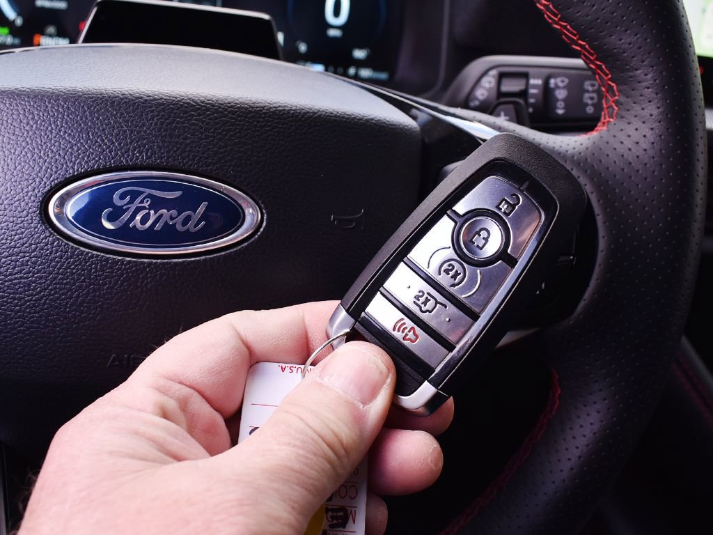 Certified 2025 Ford Explorer ST AWD/4WD image 12