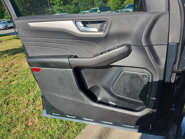 Certified 2022 Ford Escape SEL FWD image 27