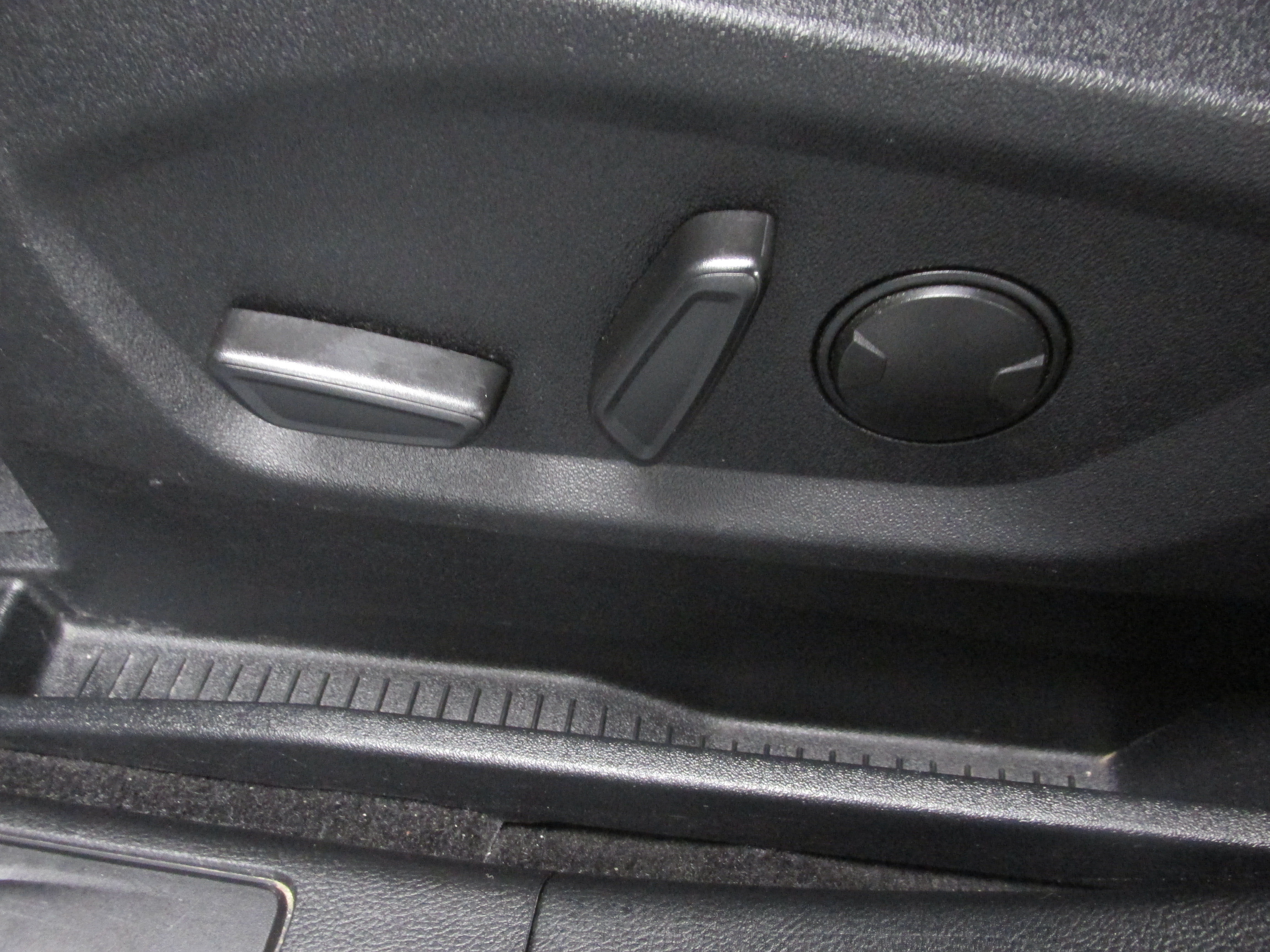 Certified 2024 Ford Edge SEL AWD/4WD image 29