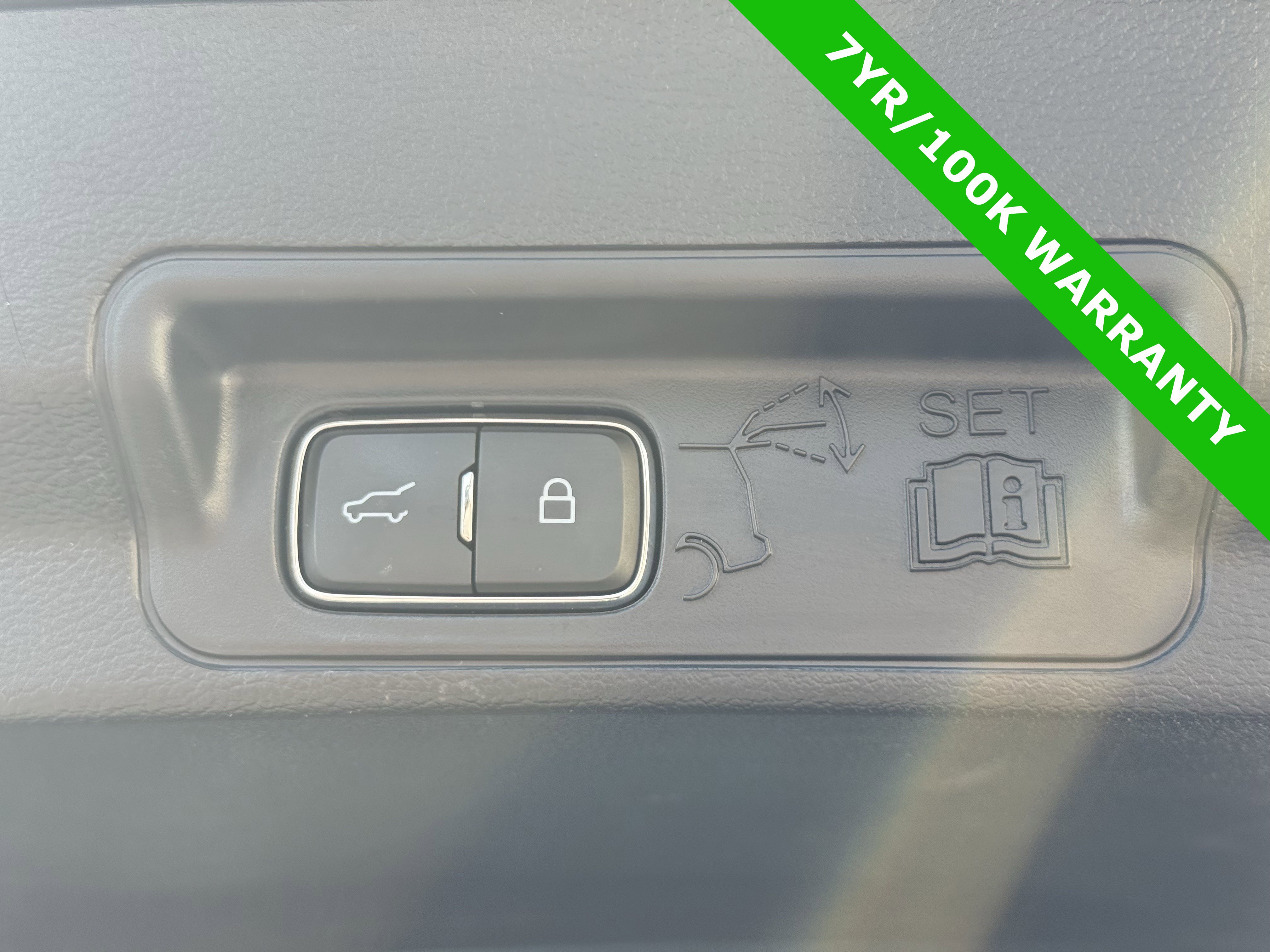 Certified 2025 Ford Explorer ST AWD/4WD image 14