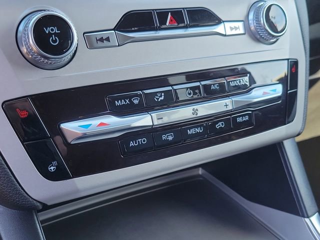 Certified 2023 Ford Explorer XLT w/ Equipment Group 202A image 21