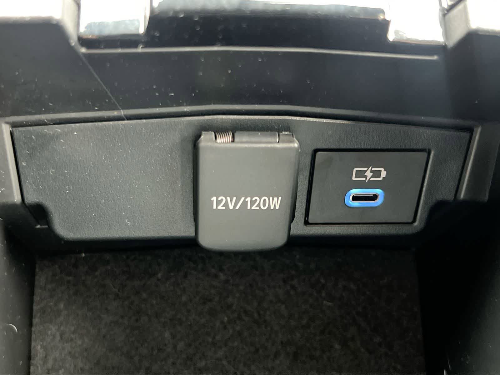Used 2022 Toyota Corolla SE FWD image 30