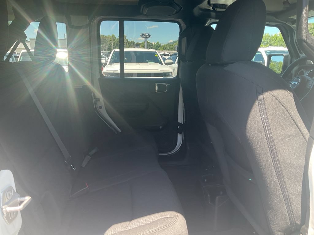 Used 2021 Jeep Wrangler Unlimited Sport AWD/4WD image 13