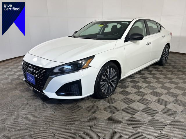 Used 2025 Nissan Altima 2.5 SV FWD image 1