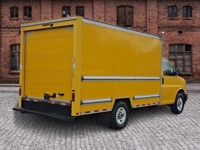 Used 2021 GMC Savana 3500 w/ Power Convenience Package RWD image 4