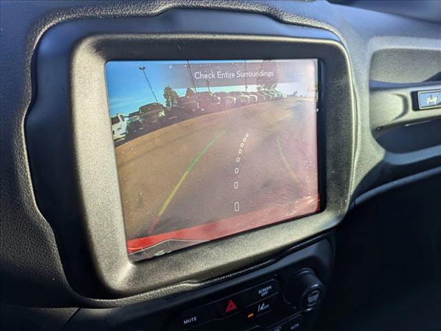 Used 2021 Jeep Renegade Latitude image 13