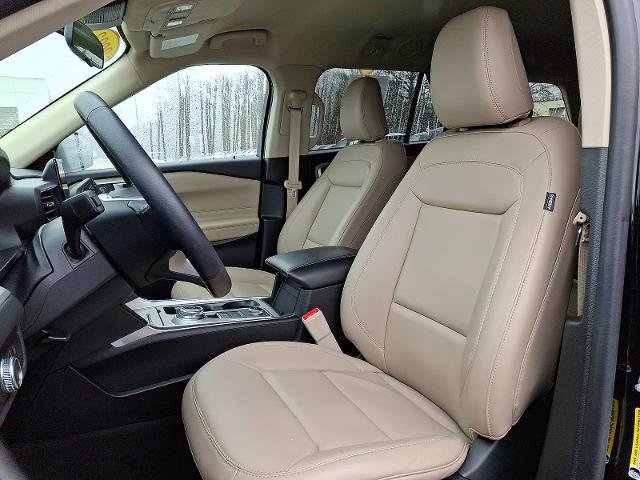 Certified 2023 Ford Explorer XLT w/ Equipment Group 202A image 14