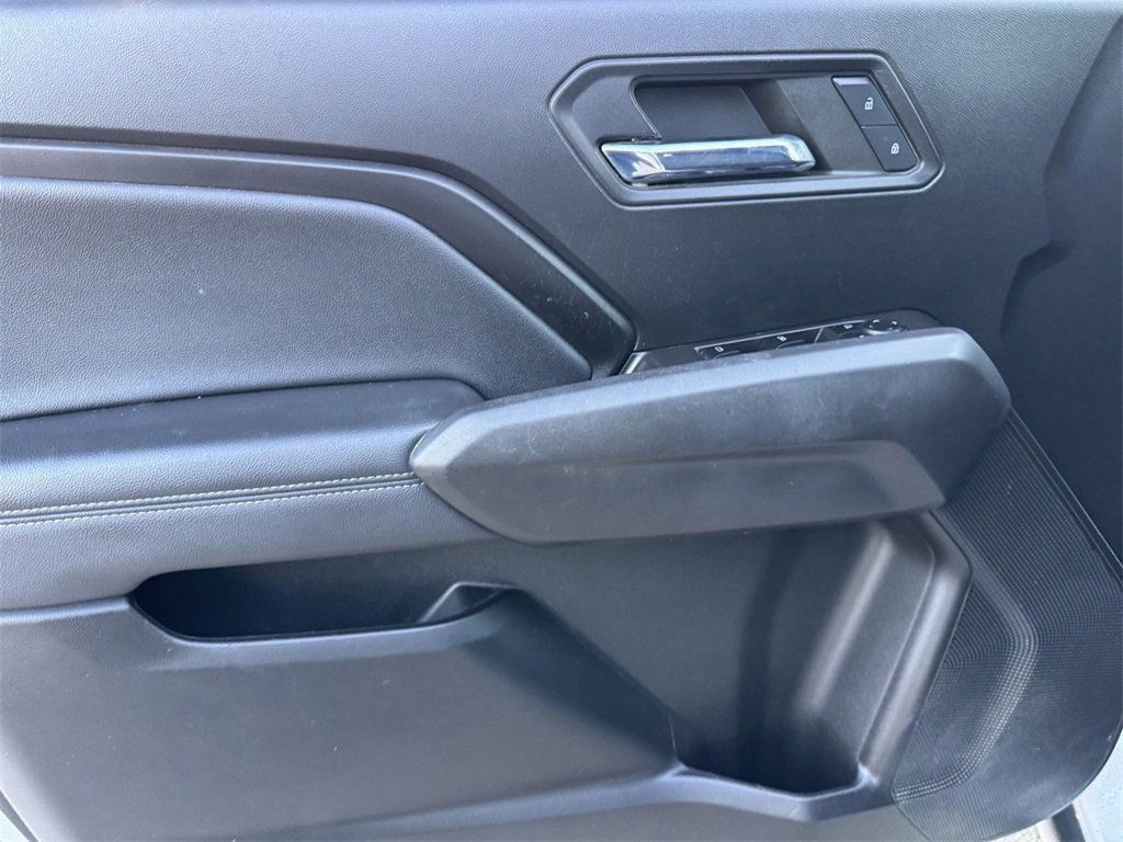 Used 2023 Chevrolet Colorado LT w/ LT Convenience Package II image 13