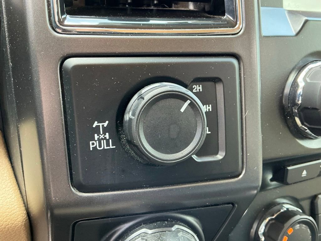 Certified 2017 Ford F150 XLT w/ Equipment Group 302A Luxury AWD/4WD image 40