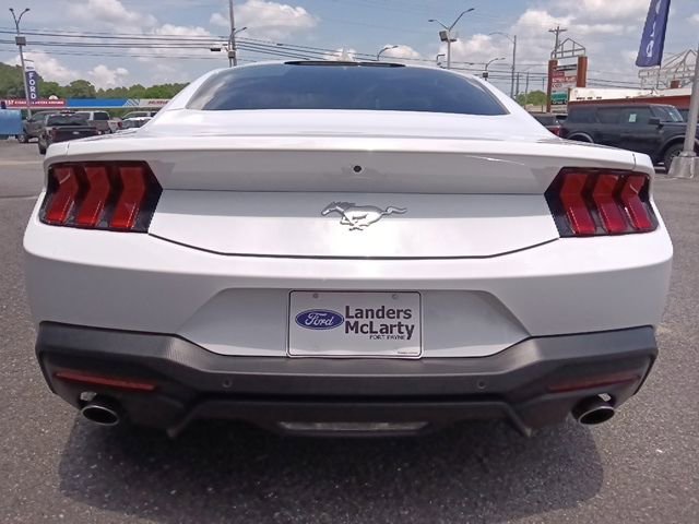Certified 2024 Ford Mustang Coupe RWD image 4