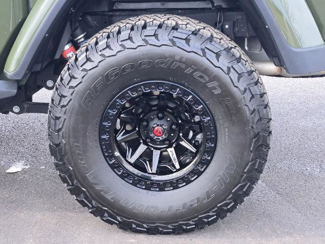 Used 2023 Jeep Gladiator Mojave w/ LED Lighting Group image 20